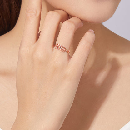 legant and Versatile 18K Rose Gold Plated Plain Band Ring - The Perfect Stylish Gift for Your Girlfriend