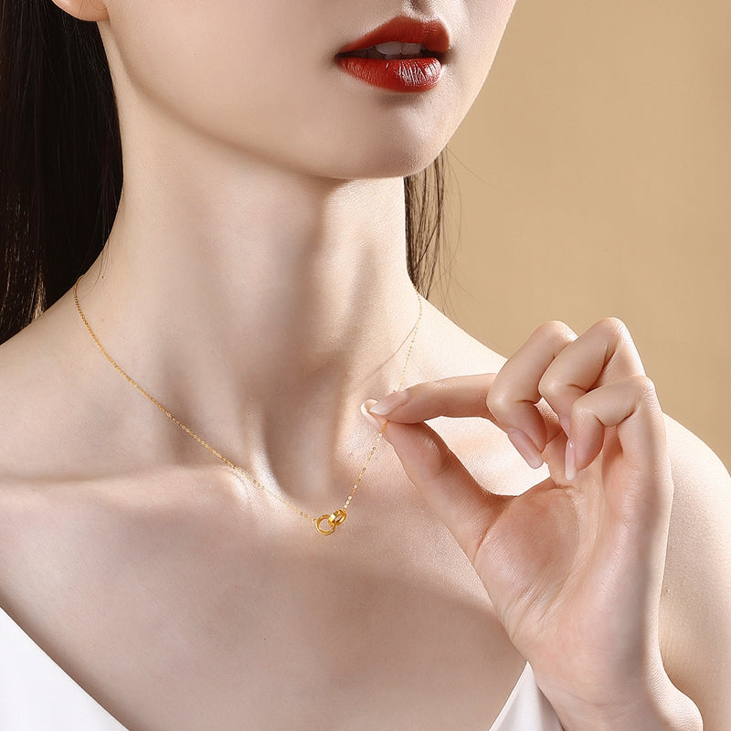 SUNFEEL's 18K Gold Double Loop Pendant Necklace - A Symbolic Statement of Fashion and Enduring Love