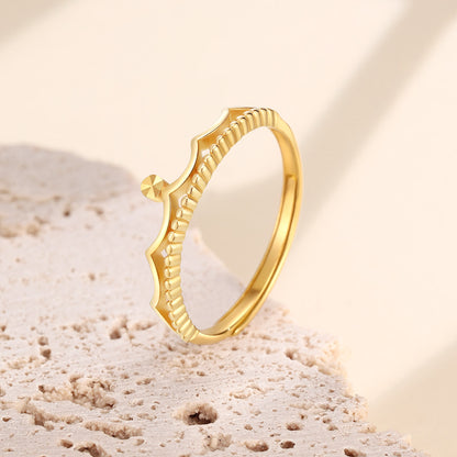 Regal 18K Gold Crown Adjustable Ring with Wave-Like Filigree Edging - A Glamorous Gift for Your Beloved