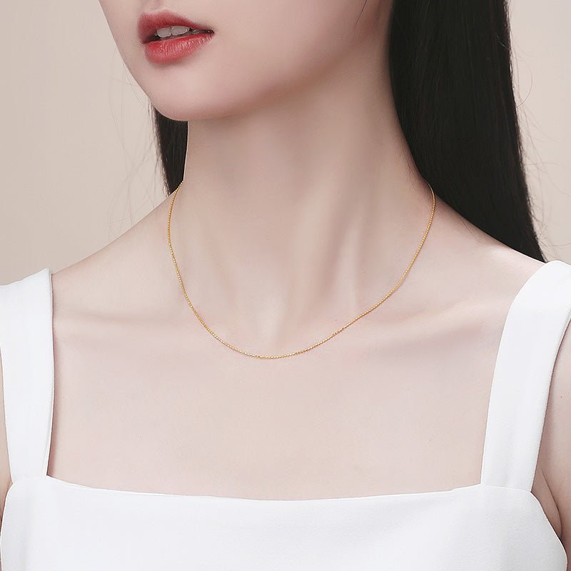 SUNFEEL's Dainty 18K Gold Beaded Geometric Clasp Necklace: An Exquisite Gift for Your Girlfriend