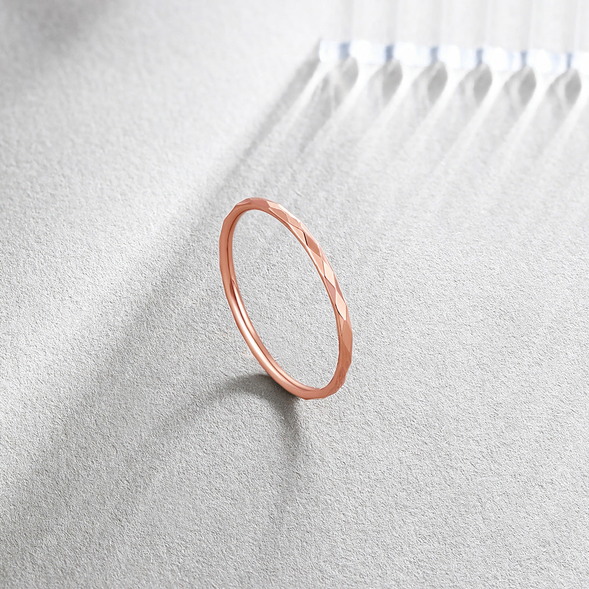 Charming 18K Rose Gold Plated Simple & Fresh Women's Band Ring - Au750 Thin Line Promise Ring