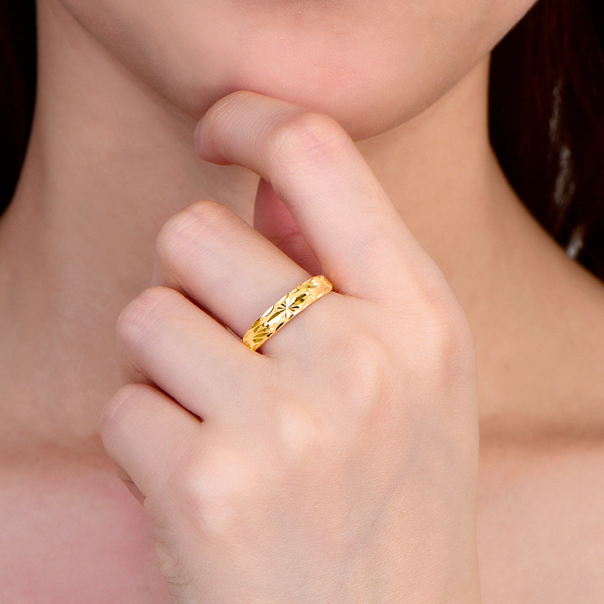 24K Gold Star‑Cut Textured Adjustable Band Ring