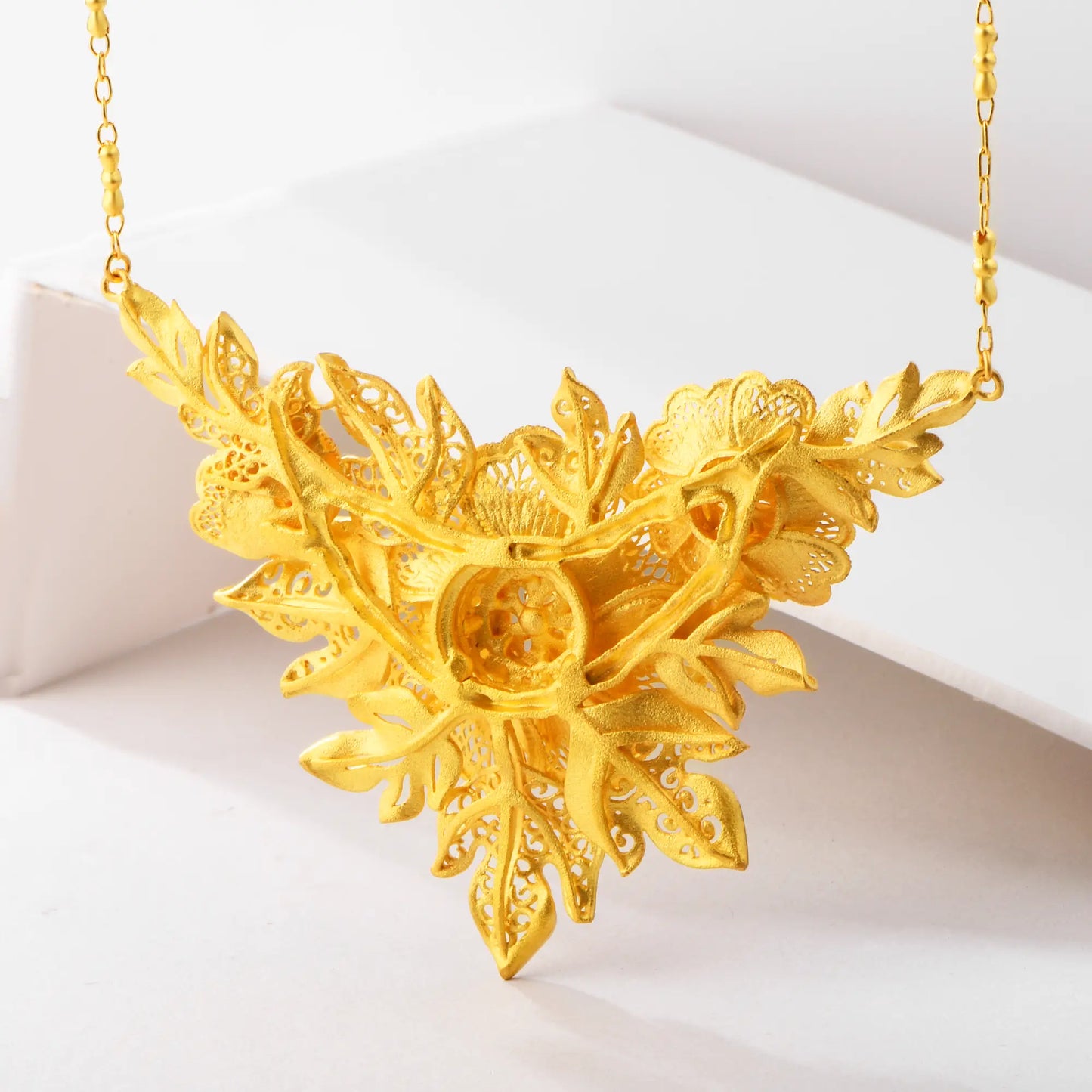 24k Gold Twin Blooms Peony Necklace